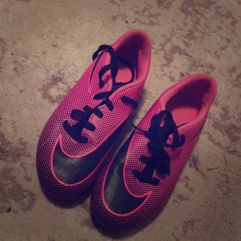 Nike girl cleats